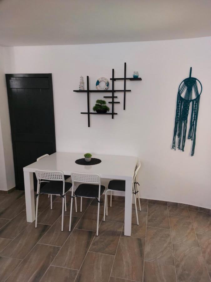 Apartments Maltasic Vir Eksteriør bilde